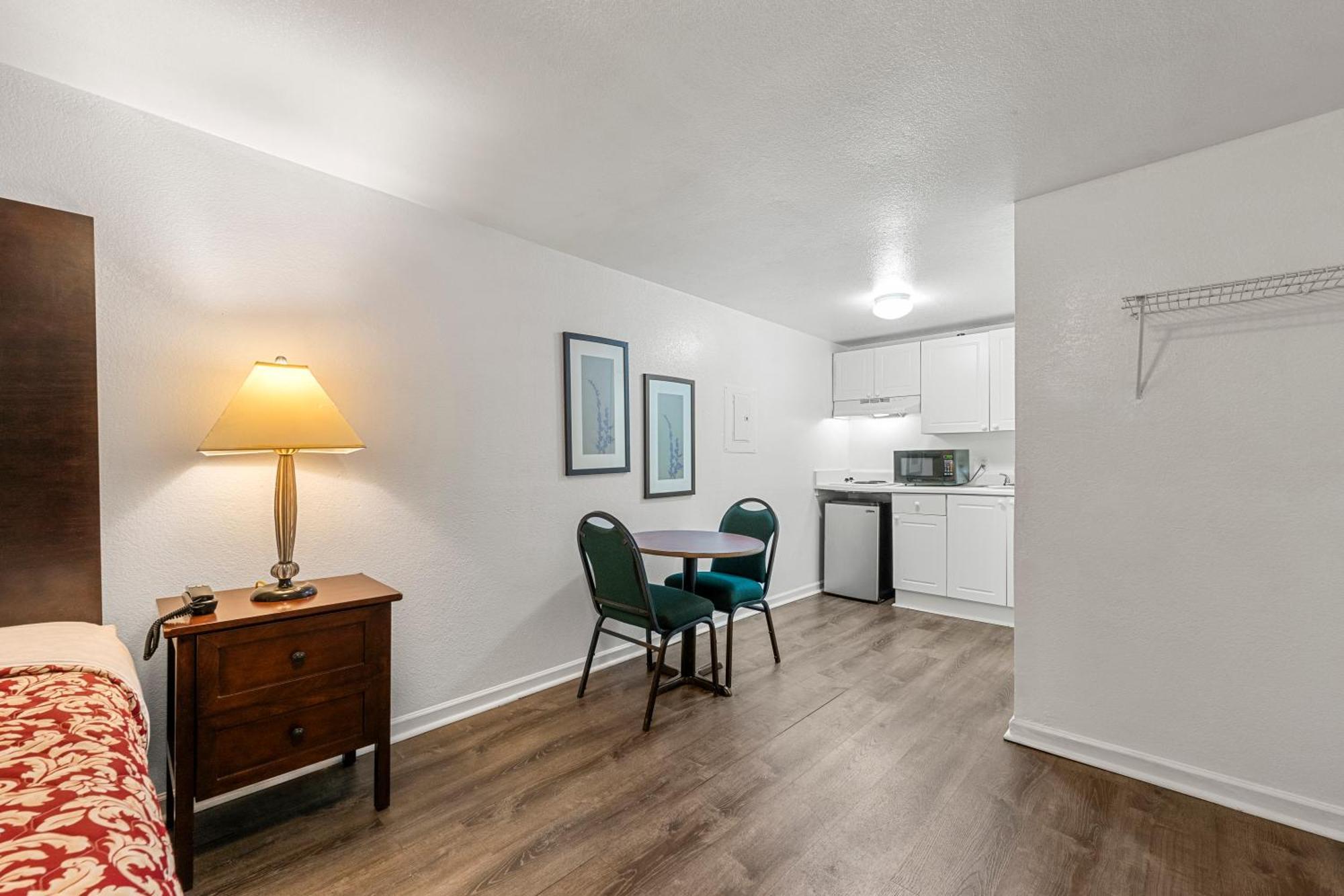 Extended Stay Studios Montgomery Exteriör bild