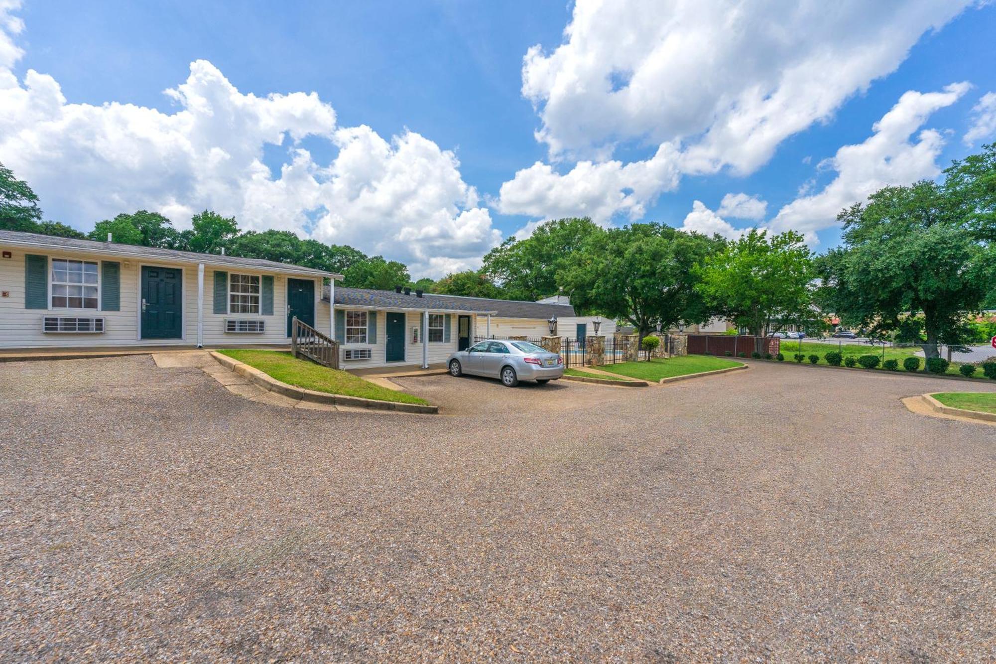 Extended Stay Studios Montgomery Exteriör bild